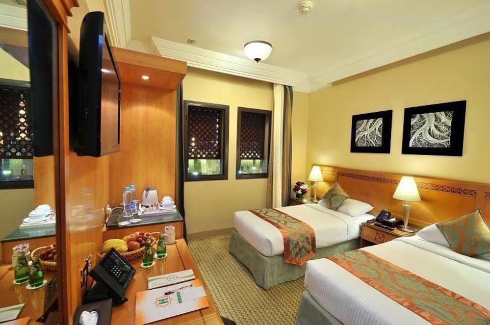Golden Tulip Al-Zahabi Hotell Medina Eksteriør bilde